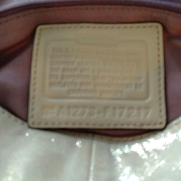 NWOT Coach bag in champagne 🍾! - Picture 8 of 8
